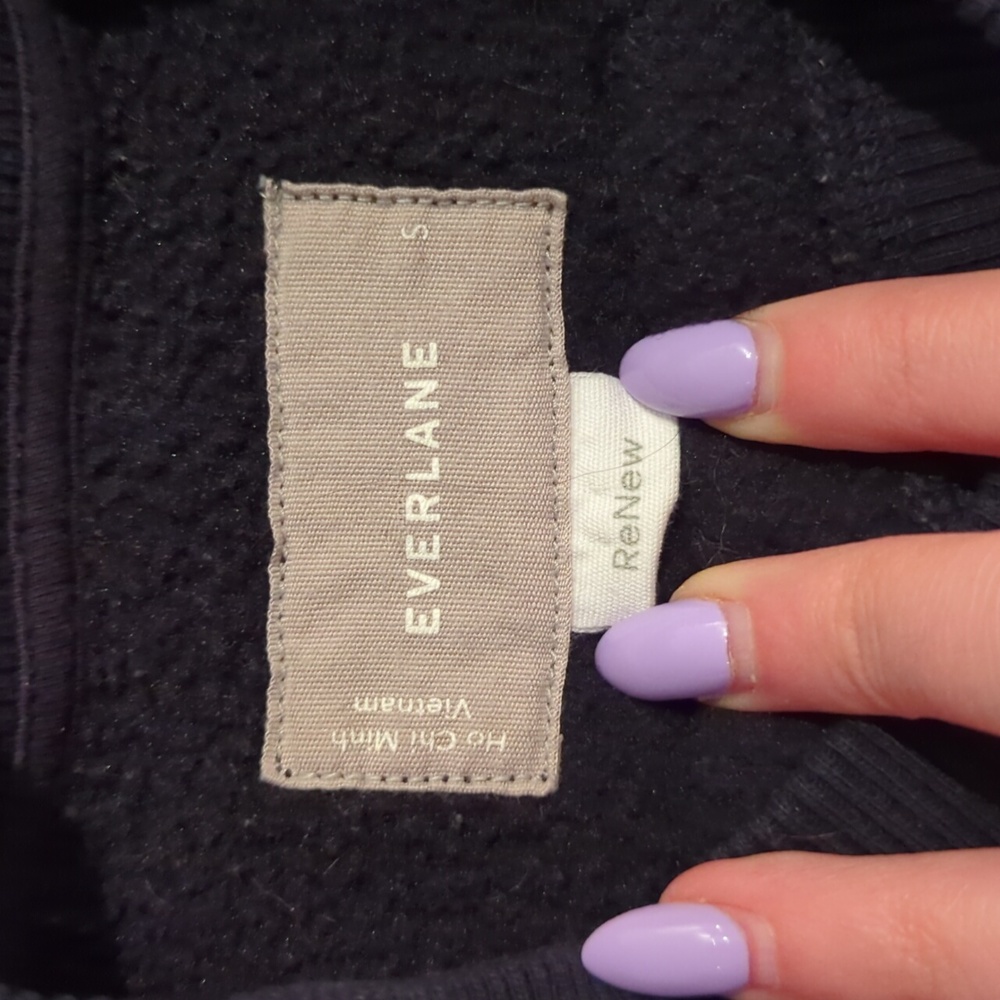 Everlane The ReNew Fleece Raglan Sweatshirt - Picture 4 of 4